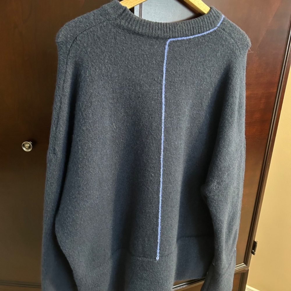 Modern Knit Weather - Size Large - Picture 3 of 3